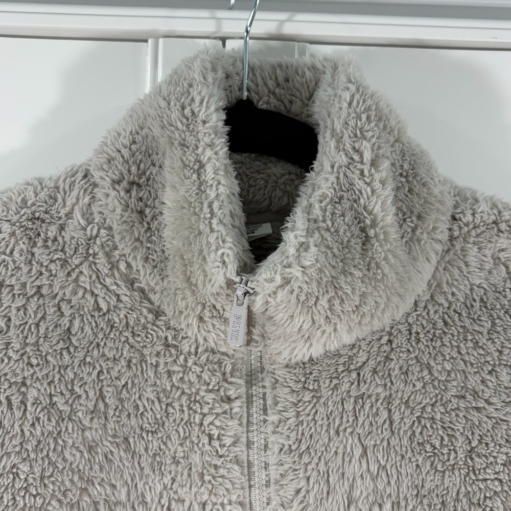 PINK Victoria's Secret Soft Fuzzy Fleece - Picture 2 of 8
